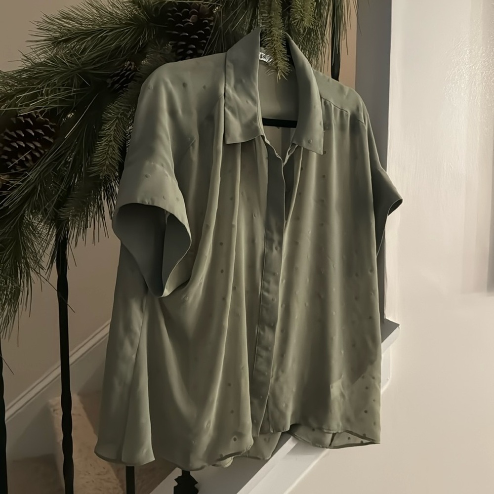 Green button down